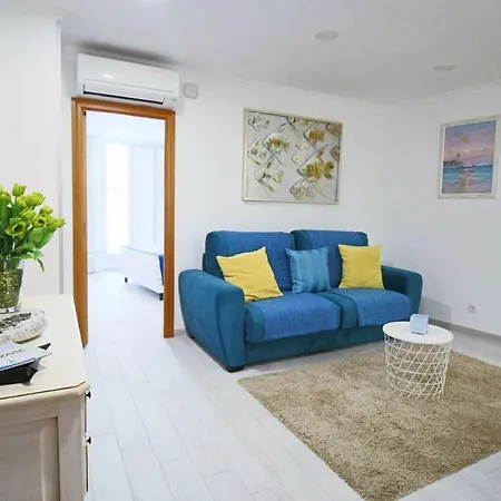 Holidays Marginal Apartmán *