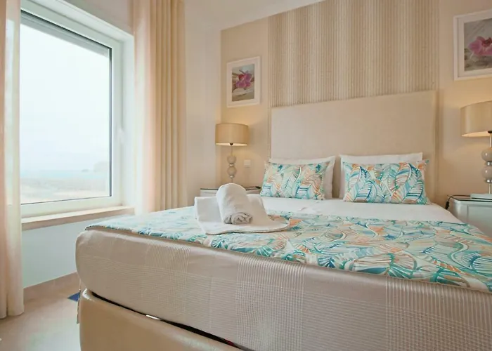 Holidays Marginal 나자레